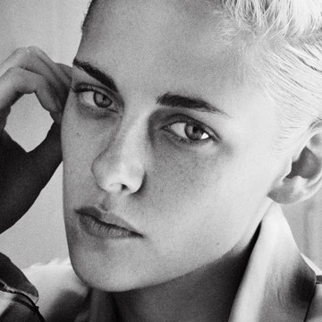 Kristen Stewart - Provocative and Androgynous Shoots in kristen stewart sexy 2 747x1024.jpg - hidden celebrity photo